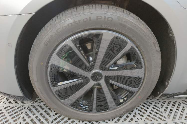 Used Hima Luxeed S7 2024 Max Rear-Drive Long-Range Intelligent Driving Version Exterior 4