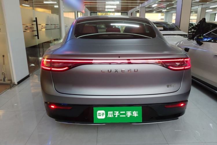 Used Hima Luxeed S7 2024 Max Rear-Drive Long-Range Intelligent Driving Version Exterior 4