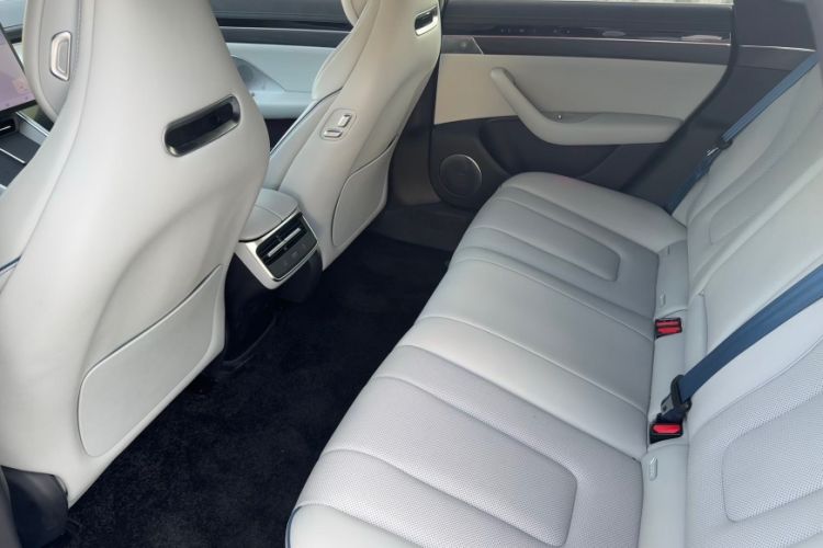 Used Hima Luxeed S7 2024 Max RS Interior 3
