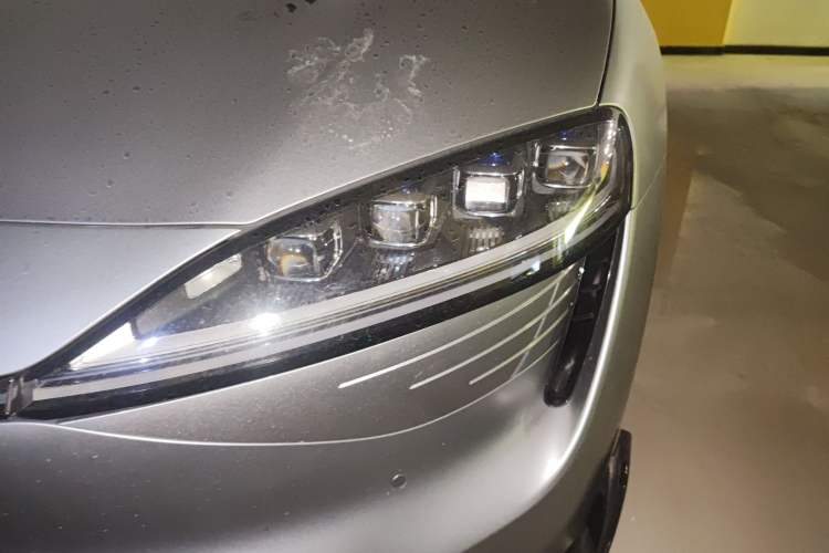 Used Hima Luxeed S7 2024 Max RS Four-Wheel-Drive Performance Edition Left Front Headlight