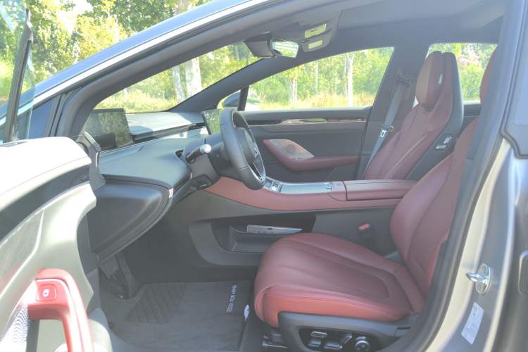 Used Hima Luxeed S7 2024 Max Left Front Seat