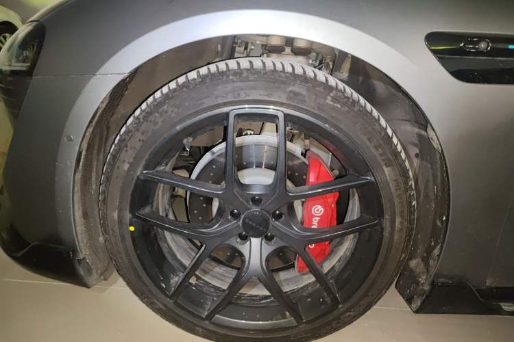 Used Hima Luxeed S7 2024 Max RS Four-Wheel-Drive Performance Edition Left Front Wheel Hub