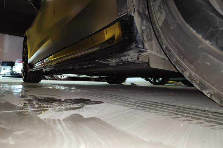 Used Hima Luxeed S7 2024 Max RS Four-Wheel-Drive Performance Edition Left Side Sill