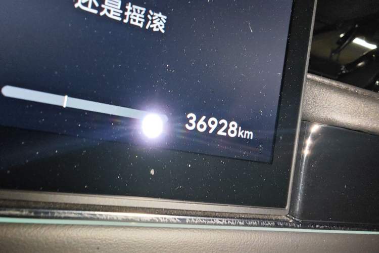 Used Hima Luxeed S7 2024 Max Rear-Drive Long-Range Intelligent Driving Version Odometer Close Up