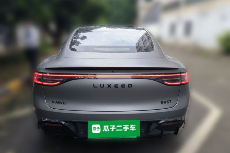 Used Hima Luxeed S7 2024 Ultra Four-Wheel Drive Flagship Edition Rear