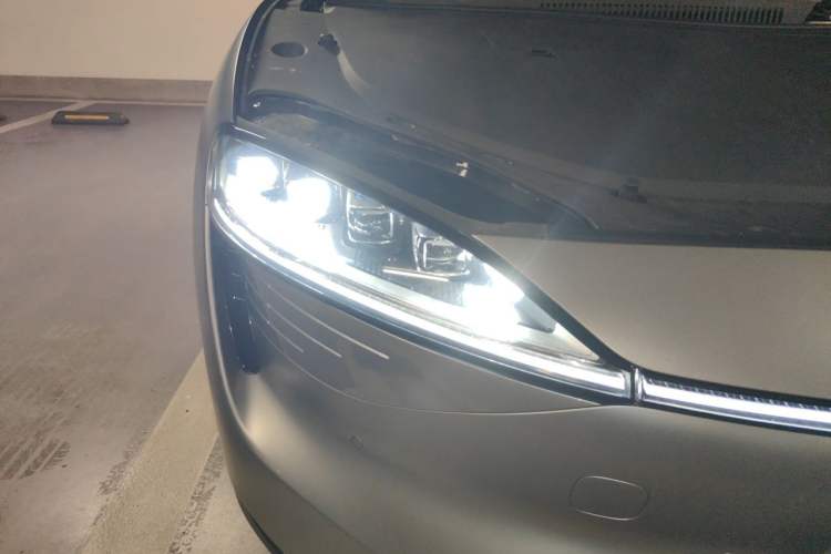 Used Hima Luxeed S7 2024 Max RS Four-Wheel-Drive Performance Edition Right Front Headlight