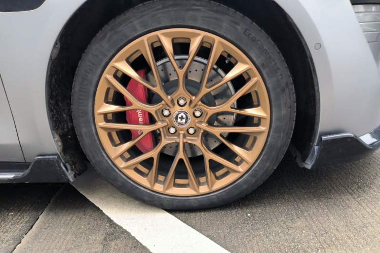 Used Hima Luxeed S7 2024 Ultra Four-Wheel Drive Flagship Edition Right Front Wheel Hub