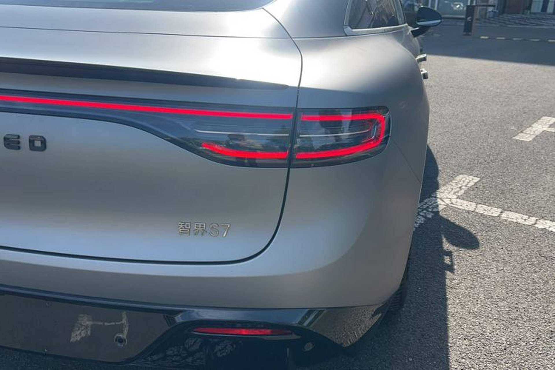 Used Hima Luxeed S7 2024 Max RS Four-Wheel-Drive Performance Edition Right Rear Taillight