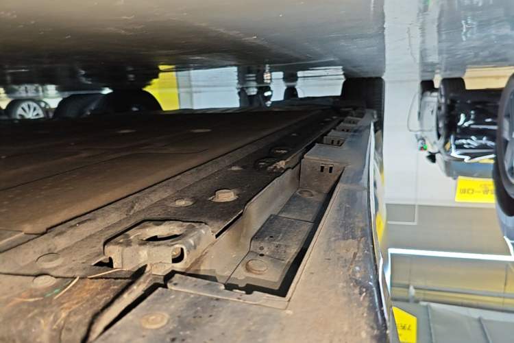 Used Hima Luxeed S7 2024 Max RS Four-Wheel-Drive Performance Edition Right Side Sill