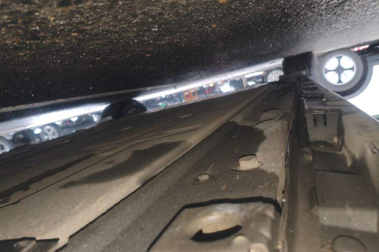 Used Hima Luxeed S7 2024 Pro Rear-Drive Long-Range Version Right Side Sill
