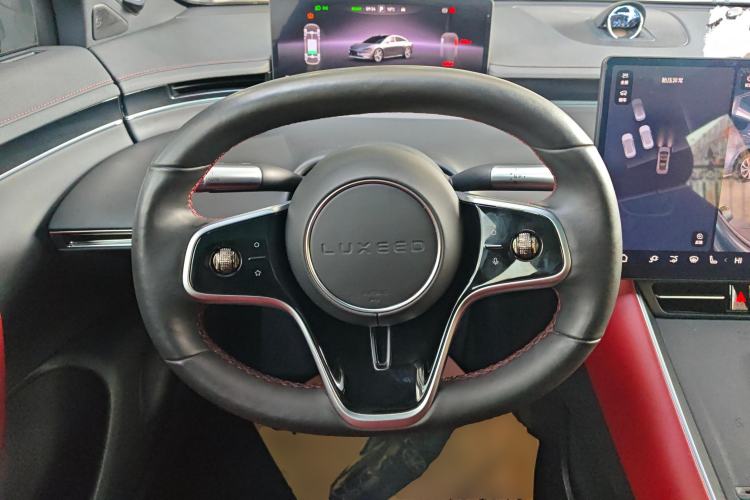 Used Hima Luxeed S7 2024 Max Rear-Drive Long-Range Intelligent Driving Version Steering Wheel