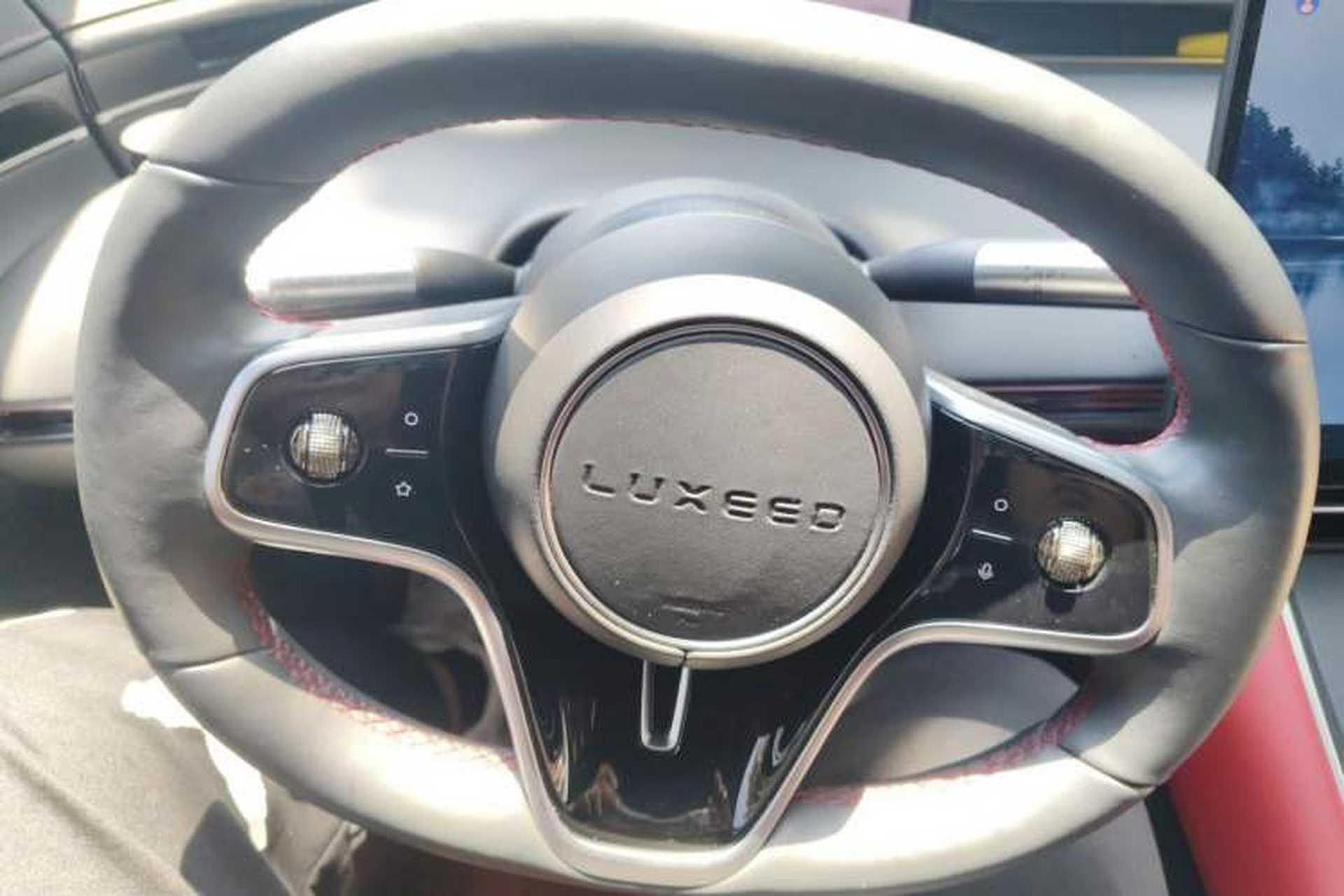 Used Hima Luxeed S7 2024 Max Rear-Drive Long-Range Intelligent Driving Version Steering Wheel