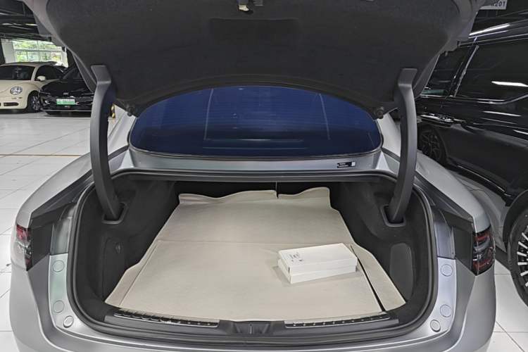 Used Hima Luxeed S7 2024 Max RS Trunk