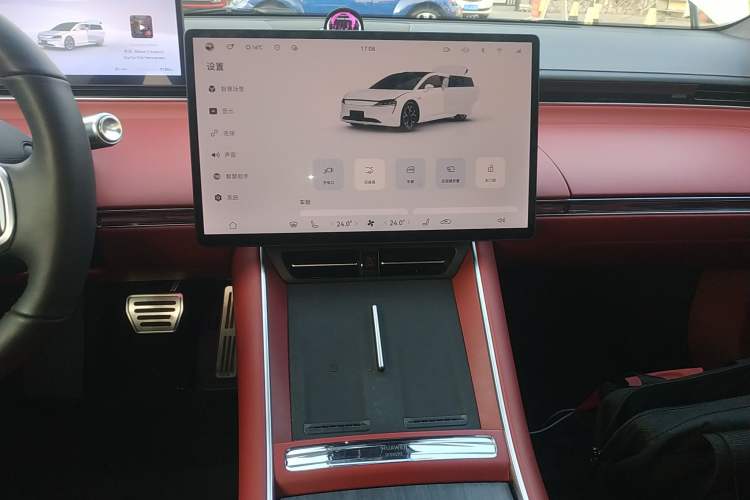 Used Hima Luxeed S7 2024 Max+ Rear-Drive Ultra-Range Intelligent Driving Edition Audio And AC Panel