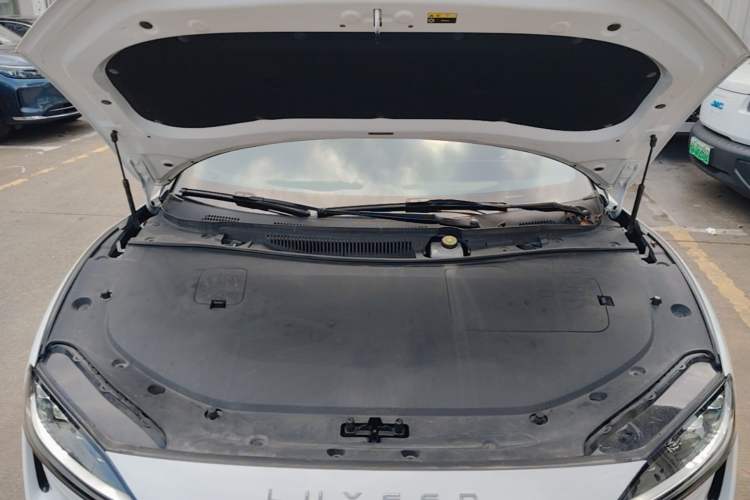 Used Hima Luxeed S7 2024 Max Rear-Drive Long-Range Intelligent Driving Version Engine Bay