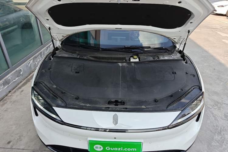 Used Hima Luxeed S7 2024 Max+ Engine Bay