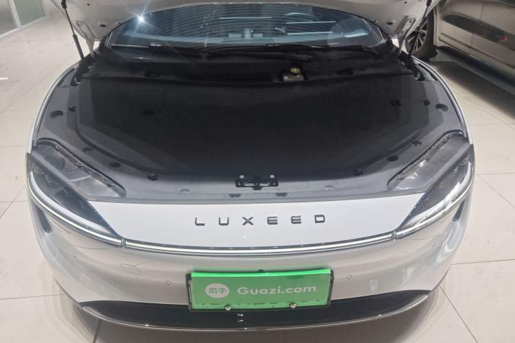 Used Hima Luxeed S7 2024 Max Rear-Drive Long-Range Intelligent Driving Version Engine Bay