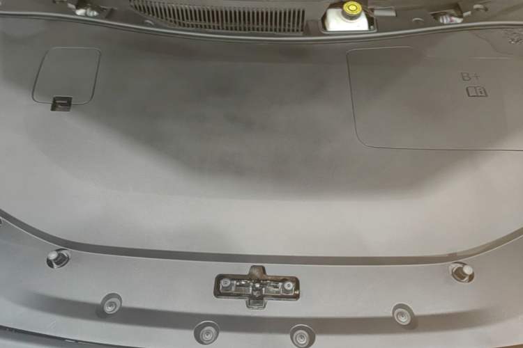 Used Hima Luxeed S7 2024 Max Rear-Drive Long-Range Intelligent Driving Version Engine Bay