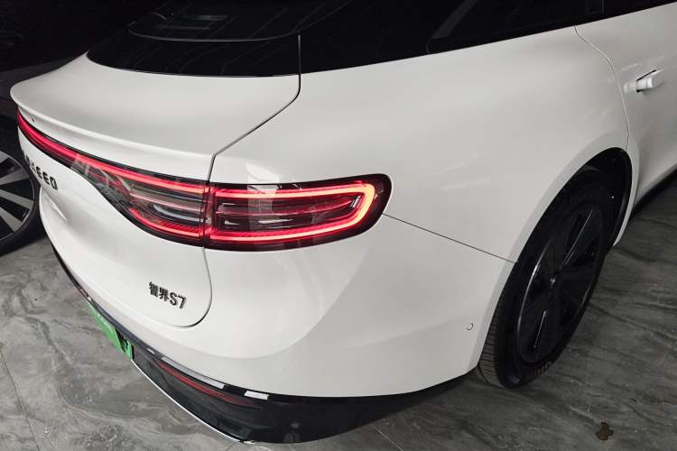 Used Hima Luxeed S7 2024 Max Rear-Drive Long-Range Intelligent Driving Version Exterior 3