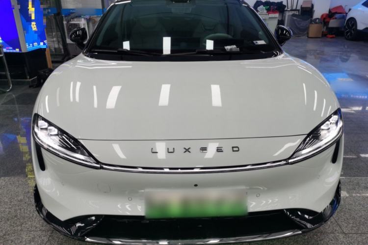 Used Hima Luxeed S7 2024 Max RS Four-Wheel-Drive Performance Edition Front