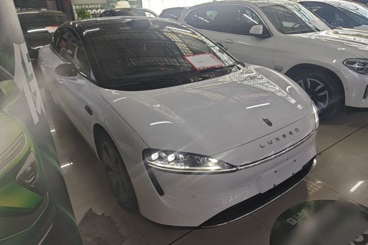 Used Hima Luxeed S7 2024 Max Front Right 45 Deg