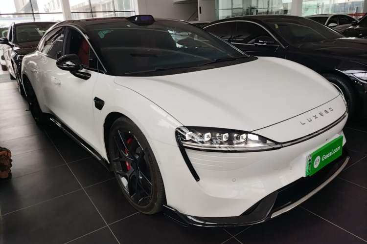 Used Hima Luxeed S7 2024 Max RS Four-Wheel-Drive Performance Edition Front Right 45 Deg