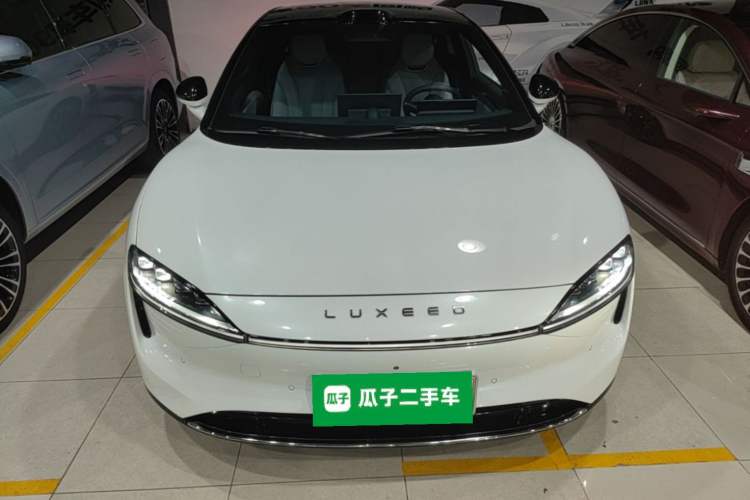 Used Hima Luxeed S7 2024 Max Rear-Drive Long-Range Intelligent Driving Version Front