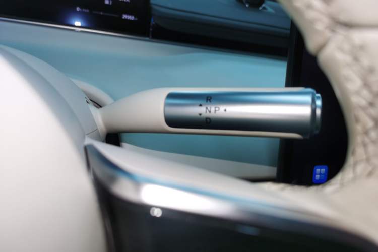Used Hima Luxeed S7 2024 Max RS Four-Wheel-Drive Performance Edition Gear Lever