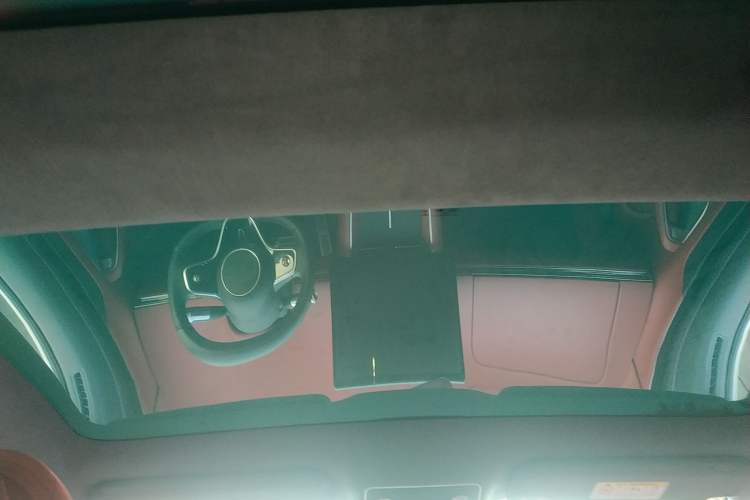Used Hima Luxeed S7 2024 Max+ Rear-Drive Ultra-Range Intelligent Driving Edition Headliner