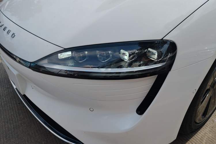 Used Hima Luxeed S7 2024 Max Rear-Drive Long-Range Intelligent Driving Version Left Front Headlight