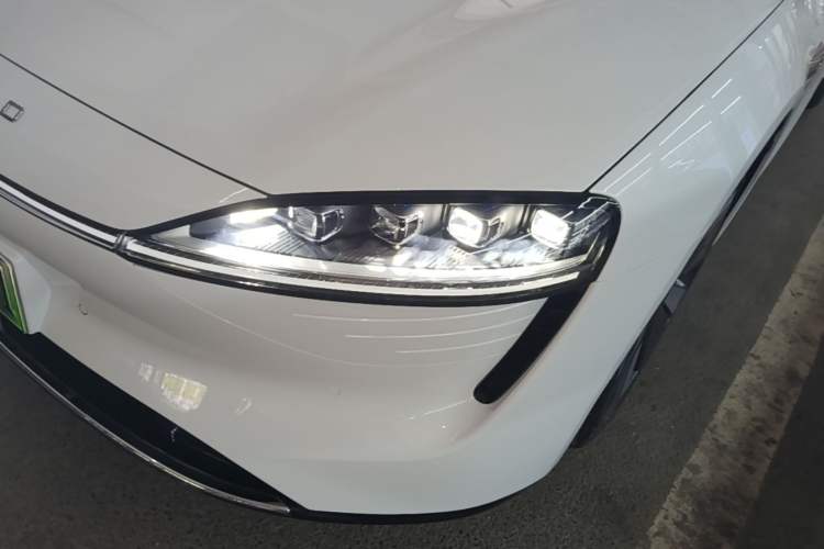 Used Hima Luxeed S7 2024 Max RS Four-Wheel-Drive Performance Edition Left Front Headlight