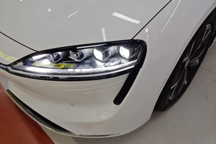 Used Hima Luxeed S7 2024 Max+ Rear-Drive Ultra-Range Intelligent Driving Edition Left Front Headlight