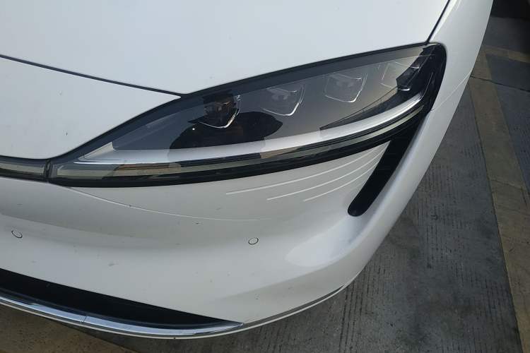 Used Hima Luxeed S7 2024 Max+ Rear-Drive Ultra-Range Intelligent Driving Edition Left Front Headlight