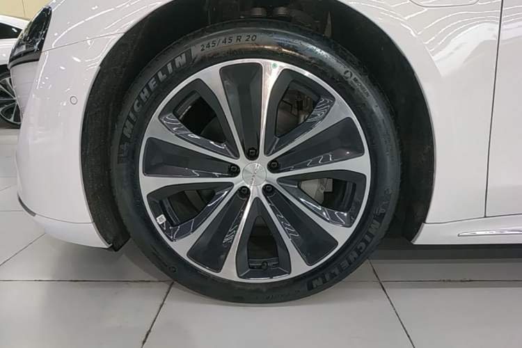 Used Hima Luxeed S7 2024 Pro Model Left Front Wheel Hub