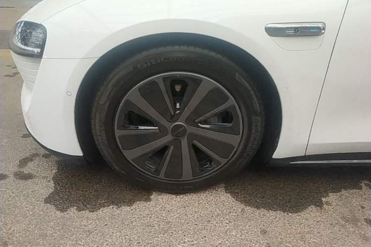 Used Hima Luxeed S7 2024 Max Left Front Wheel Hub