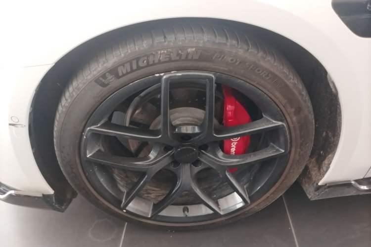 Used Hima Luxeed S7 2024 Max RS Four-Wheel-Drive Performance Edition Left Front Wheel Hub