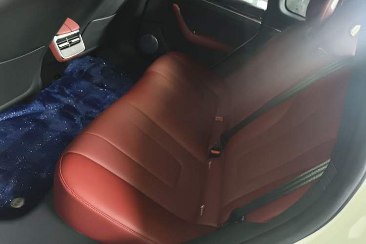 Used Hima Luxeed S7 2024 Max Rear-Drive Long-Range Intelligent Driving Version Left Rear Seat