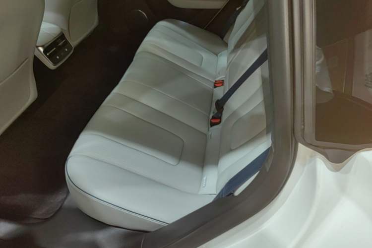 Used Hima Luxeed S7 2024 Max Rear-Drive Long-Range Intelligent Driving Version Left Rear Seat