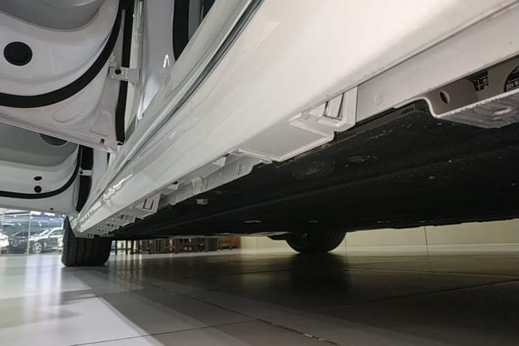 Used Hima Luxeed S7 2024 Pro Model Left Side Sill