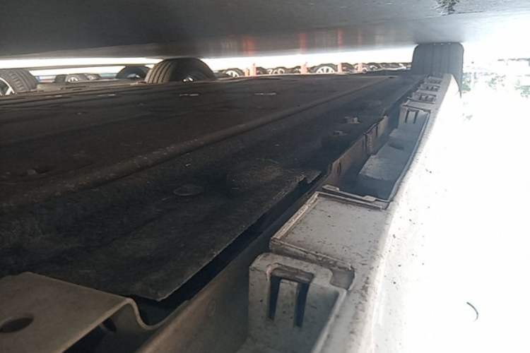 Used Hima Luxeed S7 2024 Max+ Rear-Drive Ultra-Range Intelligent Driving Edition Left Side Sill