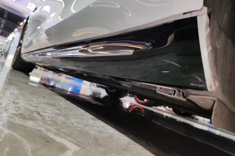 Used Hima Luxeed S7 2024 Max Left Side Sill
