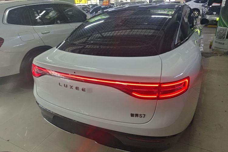 Used Hima Luxeed S7 2024 Max Rear