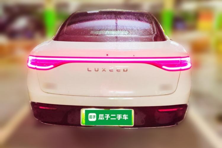 Used Hima Luxeed S7 2024 Max Rear