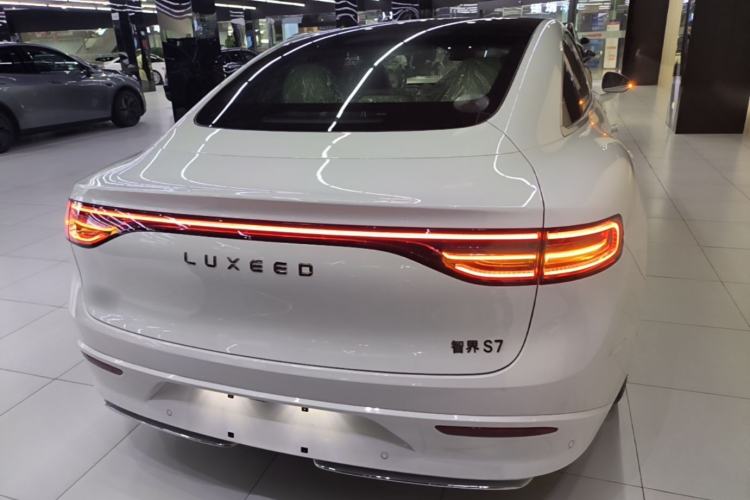 Used Hima Luxeed S7 2024 Pro Model Rear