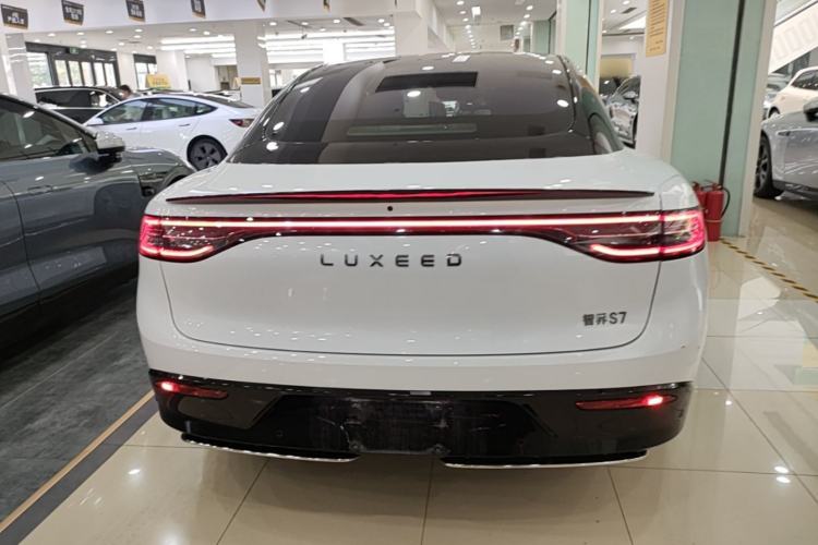 Used Hima Luxeed S7 2024 Max Rear