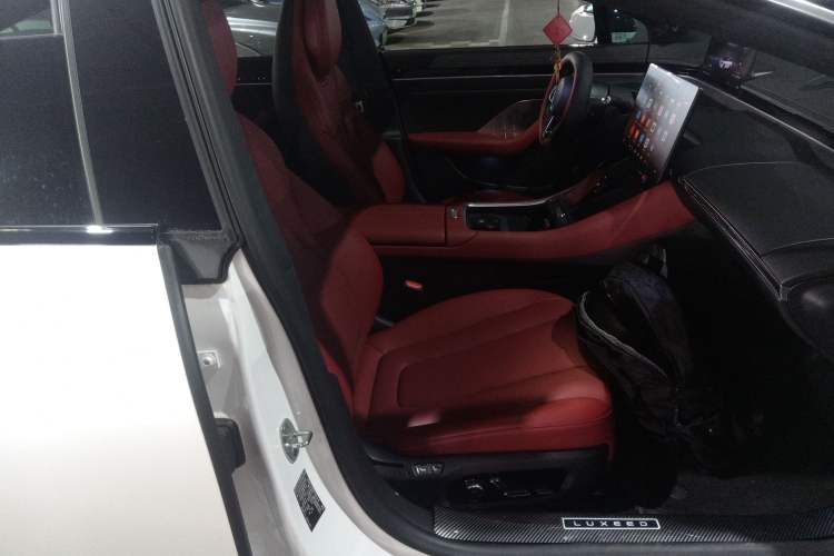 Used Hima Luxeed S7 2024 Pro Model Right Front Seat