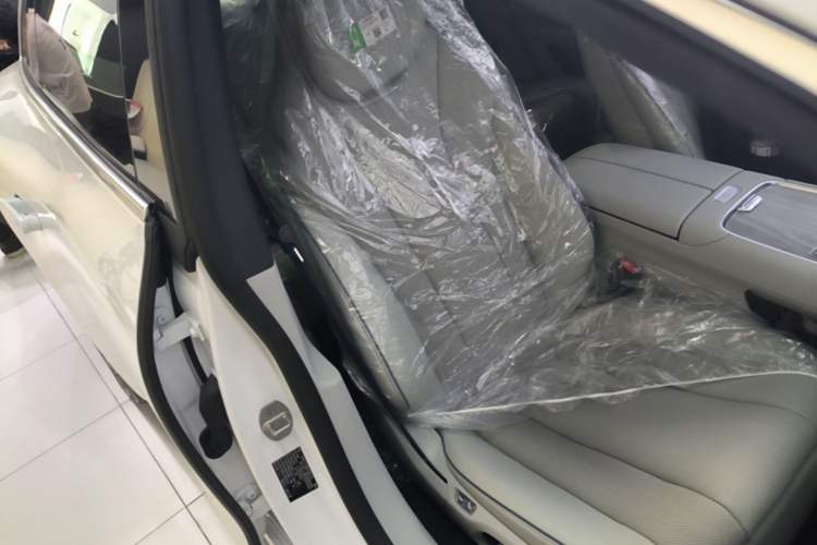 Used Hima Luxeed S7 2024 Pro Model Right Front Seat