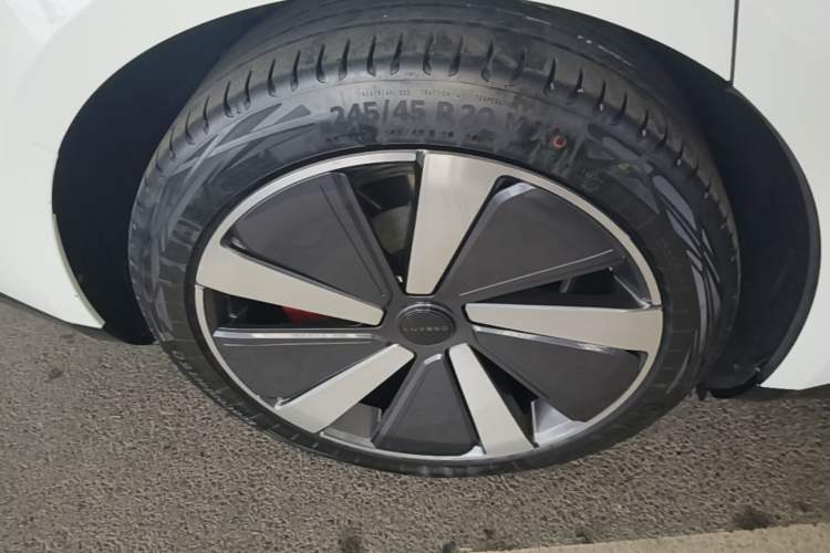 Used Hima Luxeed S7 2024 Max RS Four-Wheel-Drive Performance Edition Right Rear Wheel Hub