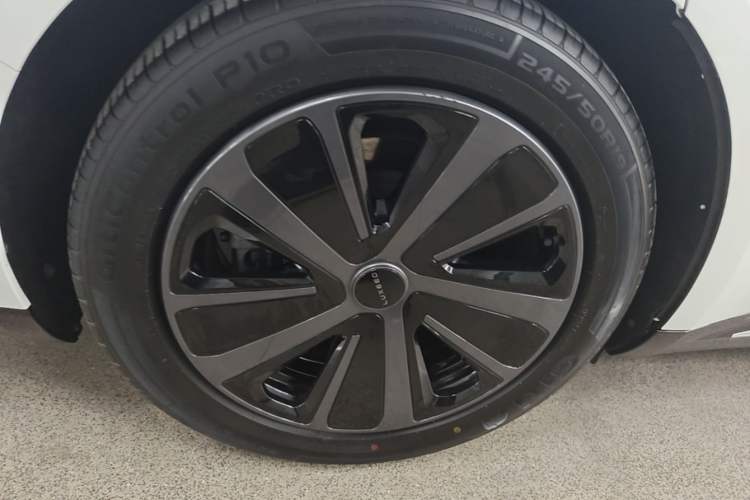 Used Hima Luxeed S7 2024 Pro Rear-Drive Long-Range Version Right Rear Wheel Hub