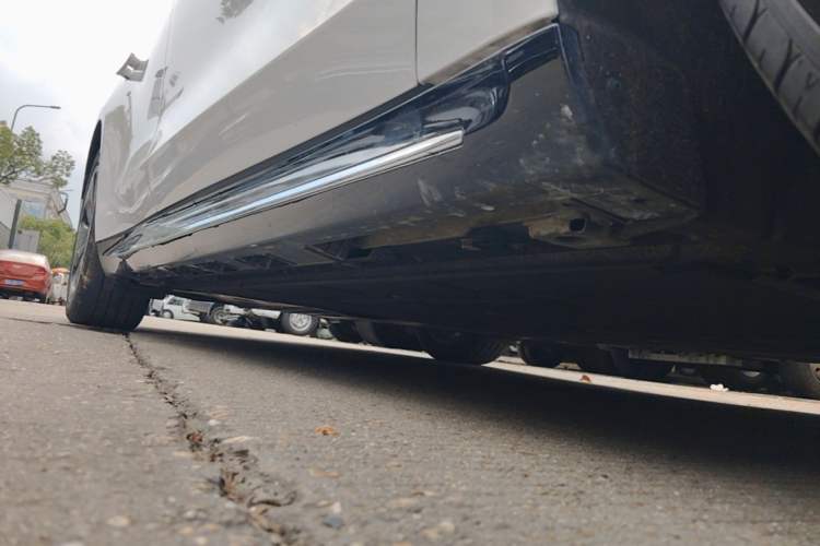 Used Hima Luxeed S7 2024 Max Rear-Drive Long-Range Intelligent Driving Version Right Side Sill